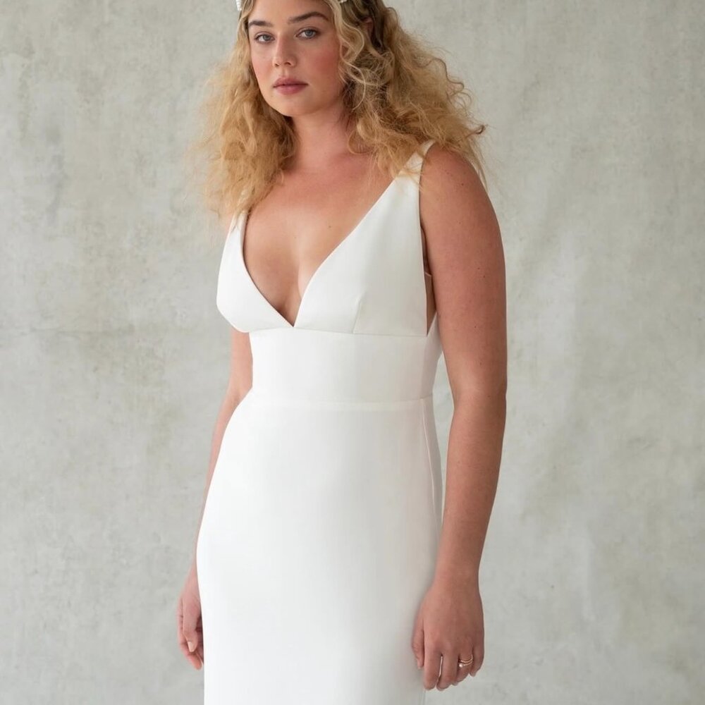*NEW* Alexandra Grecco 'Waverly' Wedding Dress, Size 8, 100% Silk - Unworn